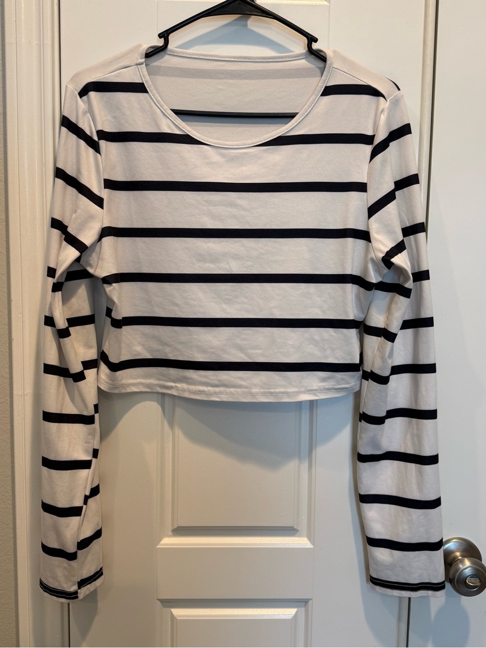 Skirt and Crop Top Set Size XL - Picture 3 of 9